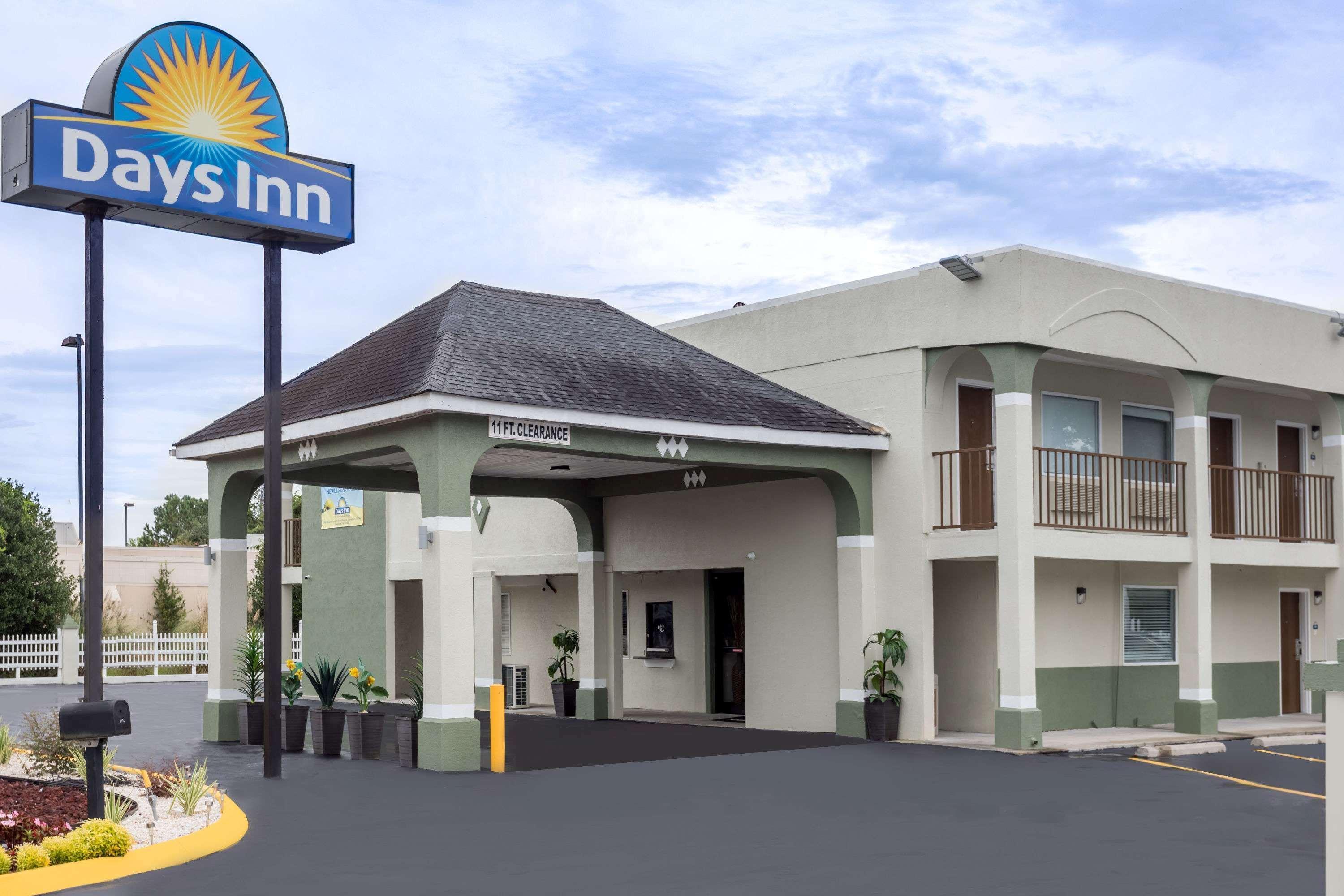 Days Inn By Wyndham Goose Creek North Charleston Eksteriør bilde
