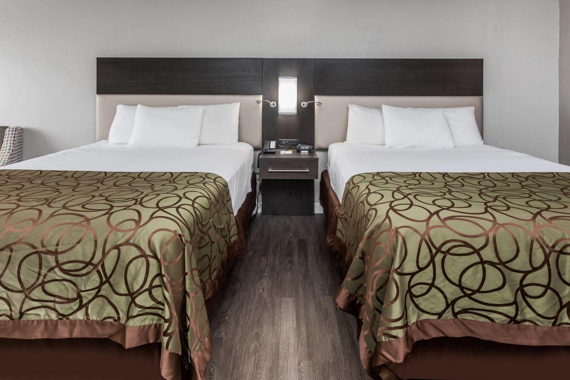 Days Inn By Wyndham Goose Creek North Charleston Eksteriør bilde